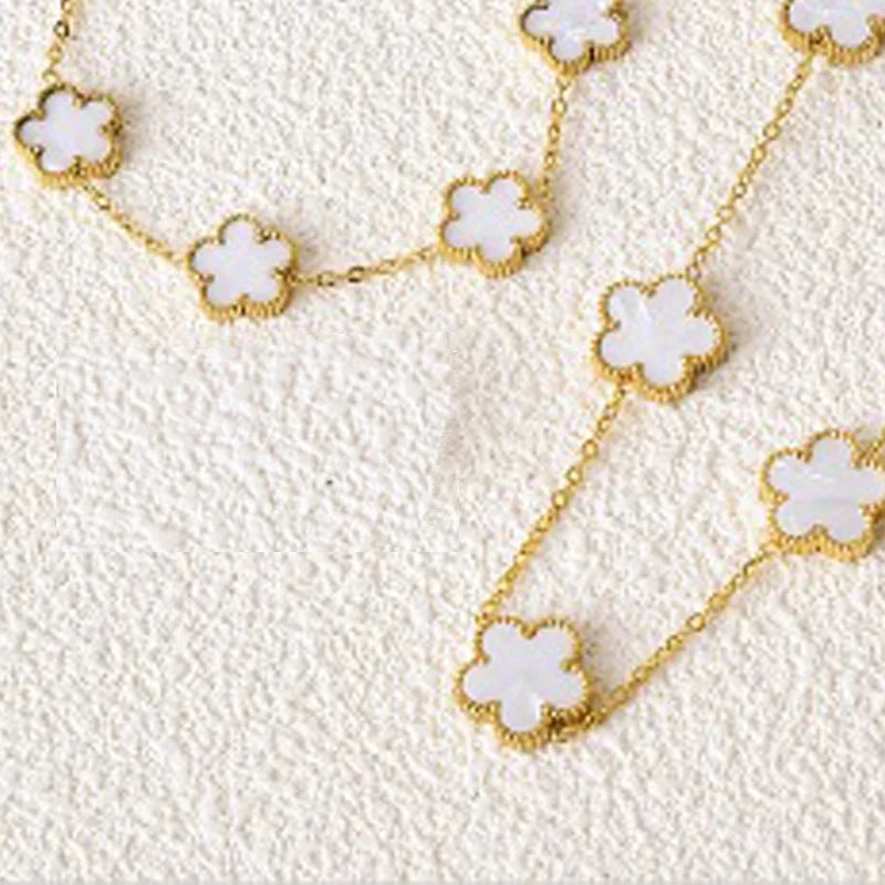 Elegant 3-Piece Minimalist Gold Clover Jewelry Set for Women