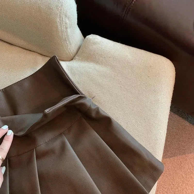 Women Vintage Mini Leather Pleated Skirt - StarLuxeTrend