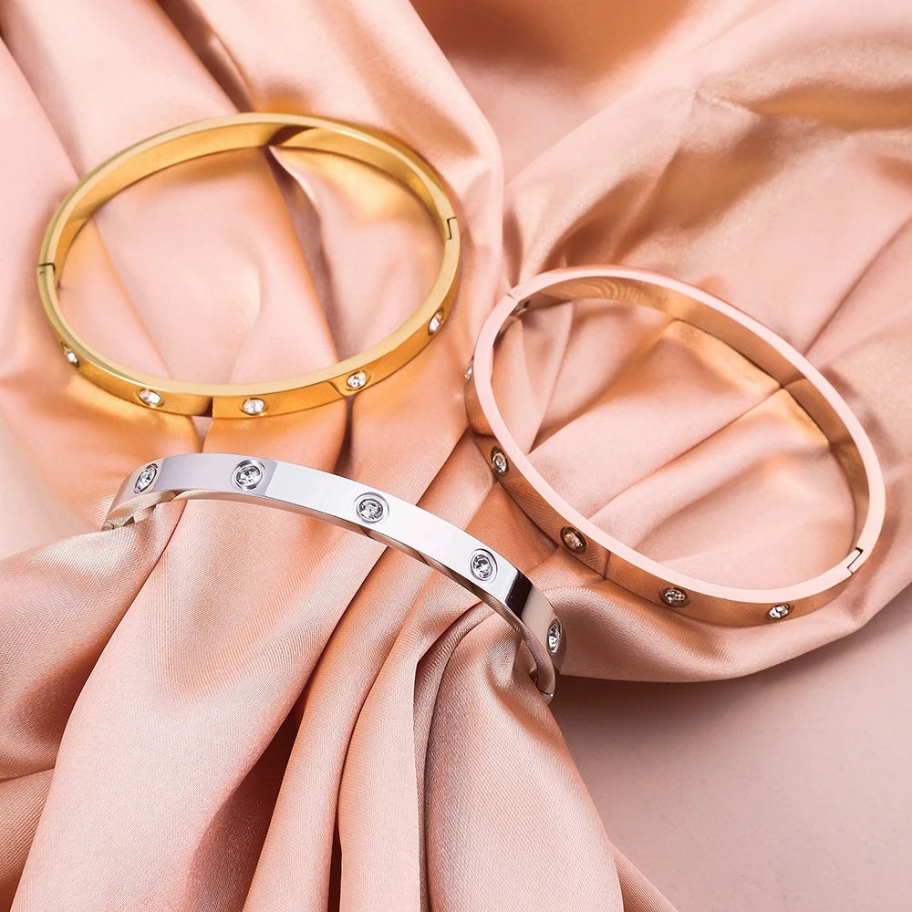 18K Platinum Plated Stainless Steel Diamond Oval Bangle Set