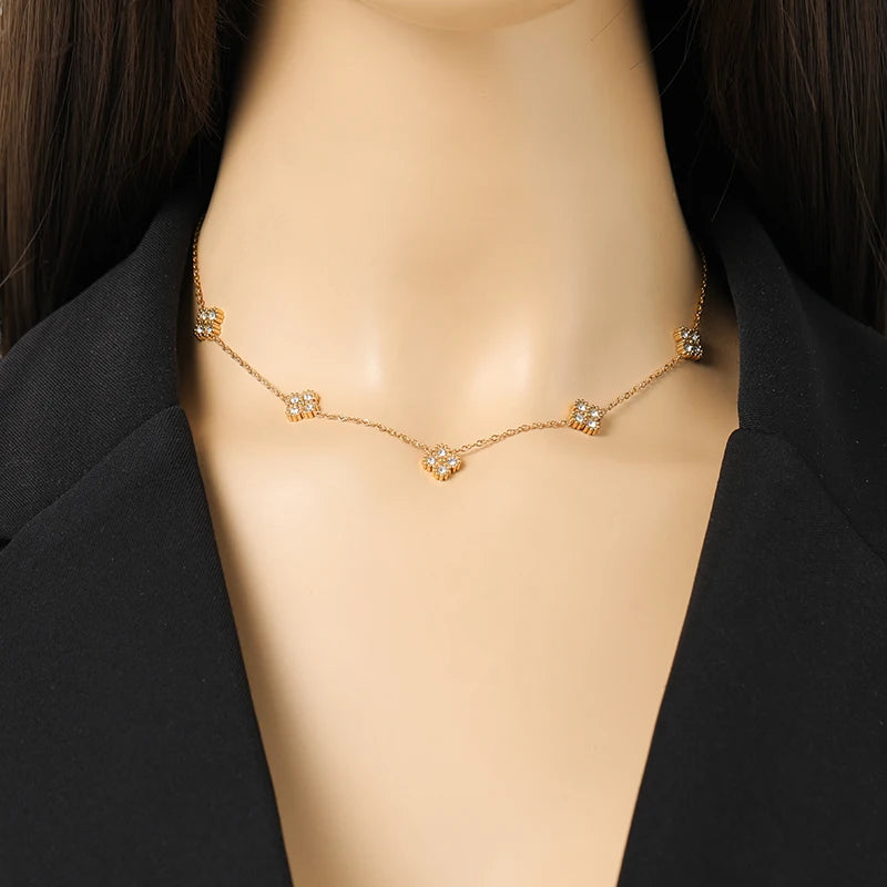 Sparkling Leaf Clover Jewelry Set – Elegant 3-Piece