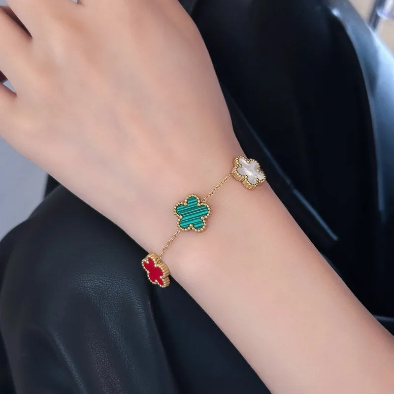 Elegant 3-Piece Minimalist Gold Clover Jewelry Set for Women