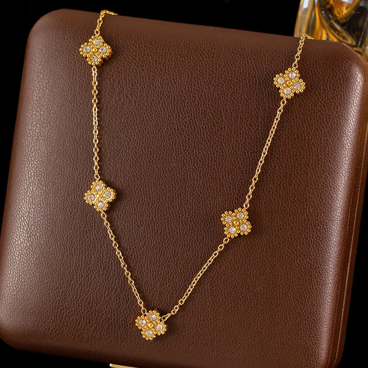 Sparkling Leaf Clover Jewelry Set – Elegant 3-Piece
