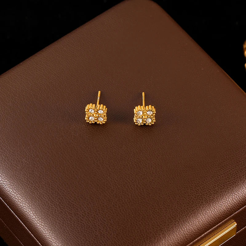 Sparkling Leaf Clover Jewelry Set – Elegant 3-Piece